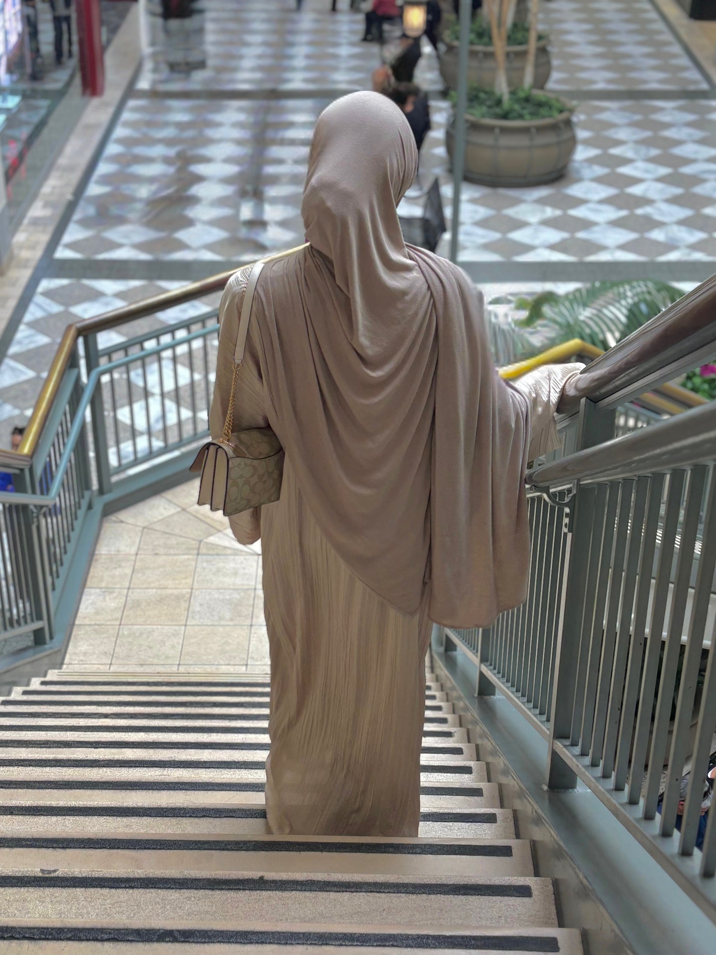 Sahara Beige Crinkle Abaya
