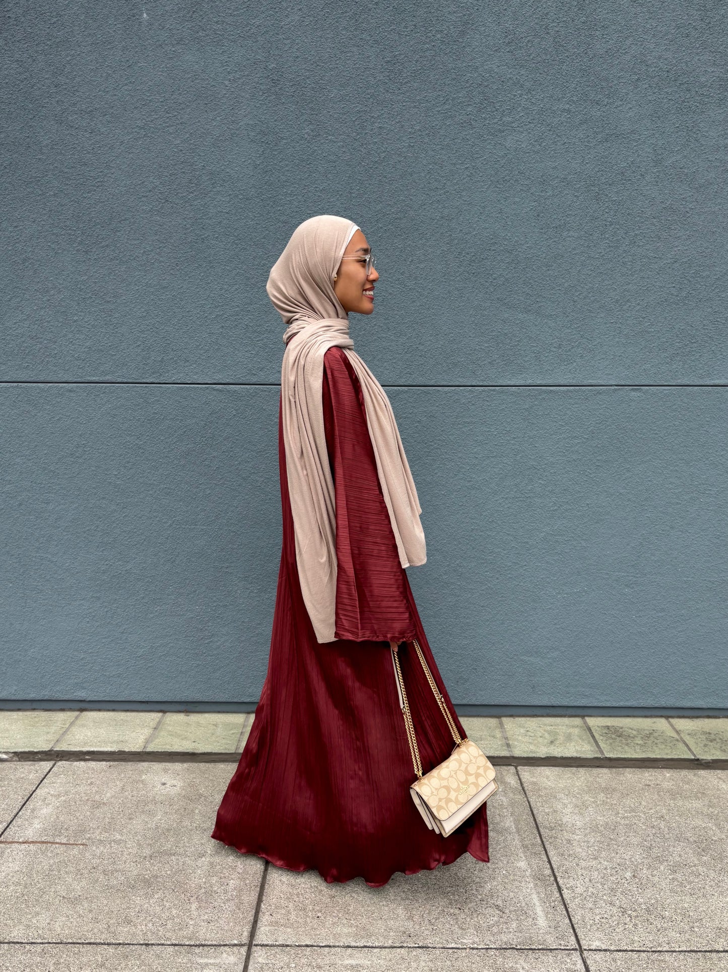 Renaissance Red Crinkle Abaya