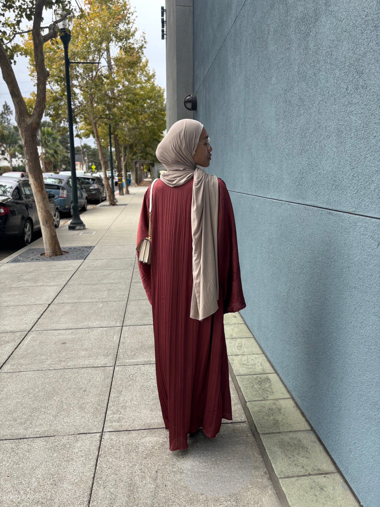 Renaissance Red Crinkle Abaya